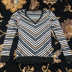 Stripe the limited sweater